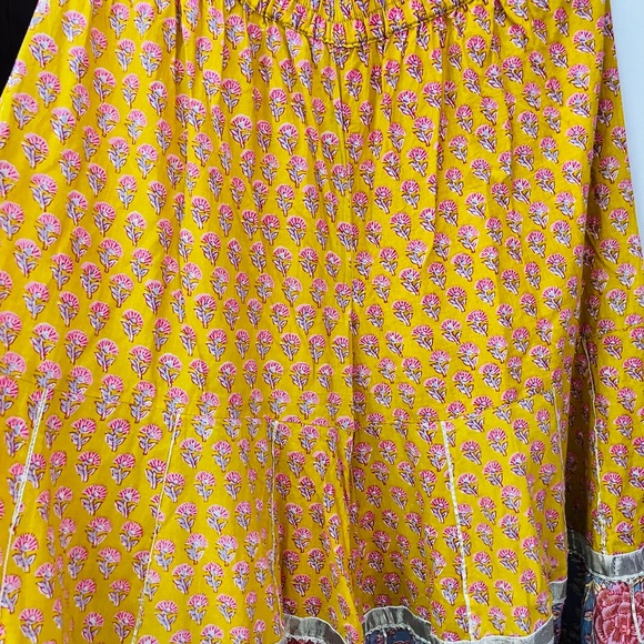 Rajasthani print 3 piece set with Gota Patti work ! - Picture 11 of 15